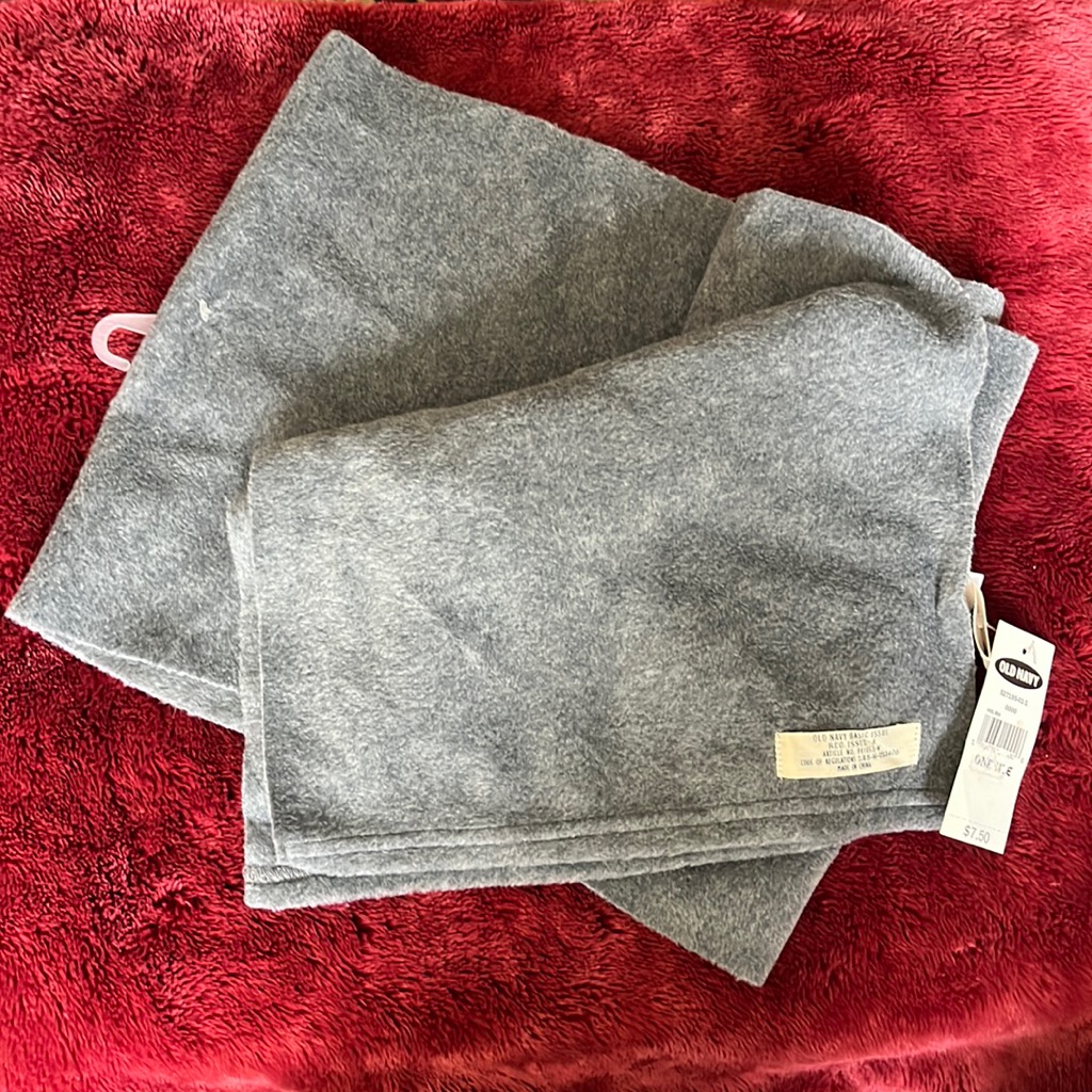 Old Navy Basic Issue Grey Muffler